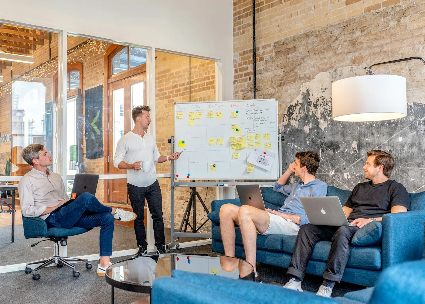 Growth marketers aligning campaign plans